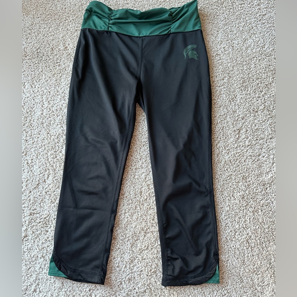 Women’s size medium Michigan State cropped leggings